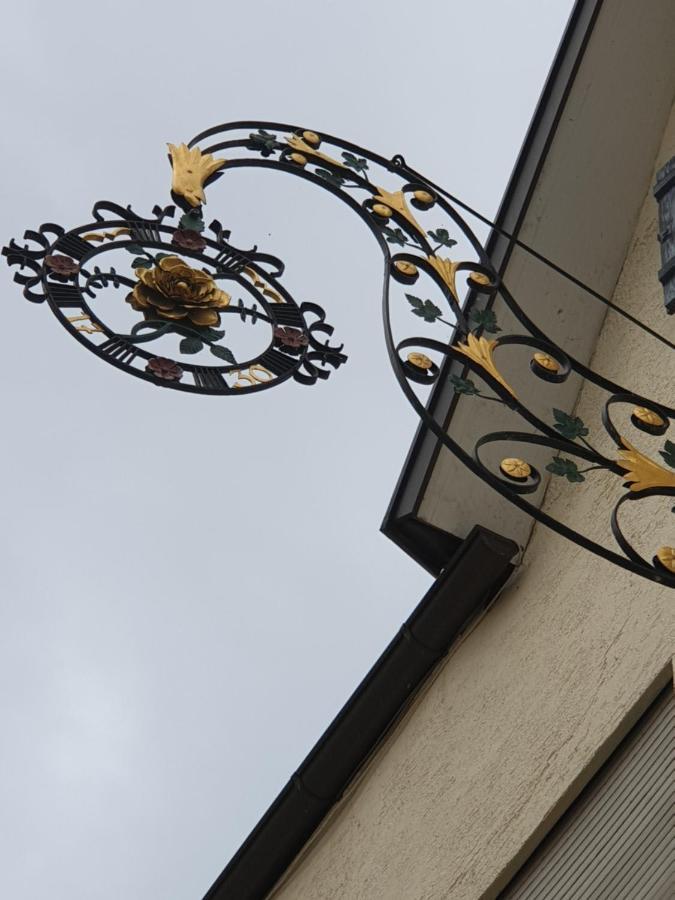 Landgasthof Rose Hotel Ditzingen Bagian luar foto