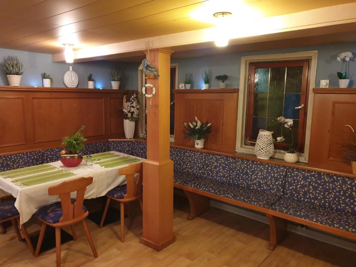 Landgasthof Rose Hotel Ditzingen Bagian luar foto